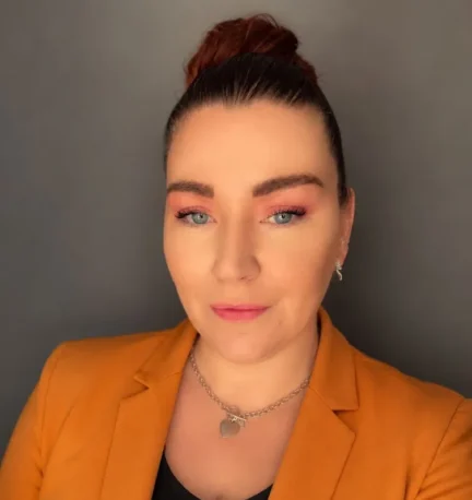 Photo of Tracy Nicholson
